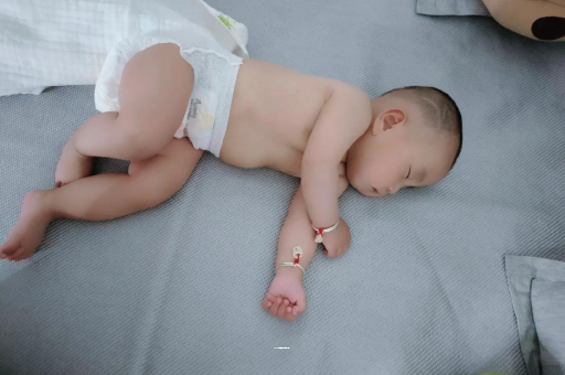 试管代怀生子合法吗没满月的宝宝